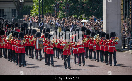 Londres, Royaume-Uni, 25 mai 2019. Les Généraux de répétition d'examen pour la parade la couleur 2019. Credit : Malcolm Park/Alamy. Banque D'Images