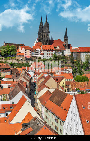 Vue sur les toits du château de Meissen (Burgstrasse road) et de la cathédrale de Meissen, Saxe, Allemagne, Europe Banque D'Images