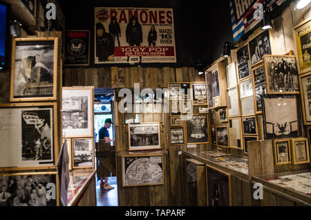 Les Ramones Museum et pub dans Kreuzberg avec plus de 1000 articles et Ramones gadgets. Berlin, 22 mai 2019 Banque D'Images