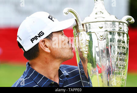 Rochester, NY, USA. 26 mai, 2019. Ken Tanigawa de Phoenix, AZ remporte le Championnat PGA Senior KitchenAid 2019 à Oak Hill East golf à Oak Hill Country Club, à Rochester, New York. Photo par Alan Schwartz/Cal Sport Media/Alamy Live News Banque D'Images