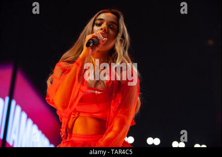 Liverpool, Royaume-Uni. 27 mai 2019. British girl group, et de l'ancien facteur de X à l'investiture, de quatre diamants, effectuer comme support pour Rita Ora lors de sa tournée "Phoenix", du Liverpool M&S Bank Arena. Photo n'est Caroline Alvares. Crédit : Paul Warburton/Alamy Live News Banque D'Images