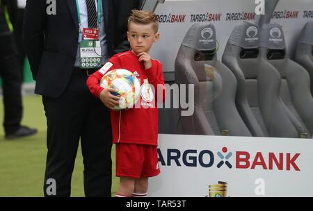 Berlin, Deutschland. 25 mai, 2019. firo : 25.05.2019, Football, Saison 2018/2019 DFB-Pokal, Final, Final, RB Leipzig, Red Bull - FC Bayern Munich 0 : 3 Ergo, Ballkind | Conditions de crédit dans le monde entier : dpa/Alamy Live News Banque D'Images