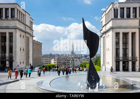 Wervelend Het oor, L'oreille l'oreille Tourbillonante tourbillonnant sculpture fontaine Mont des Arts Kunstberg Bruxelles Belgique eu Europe Banque D'Images