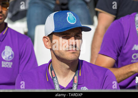 Le 25 mai 2019. Oeiras, Portugal. Porto, l'attaquant de l'Espagne Iker Casillas (1) regarder le match Sporting CP vs FC Porto © Alexandre de Sousa/Alamy Live News Banque D'Images