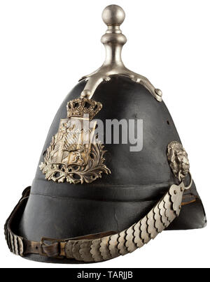 Pare-balles, casques, modèle 1848 de Landwehr bavarois (milice), infanterie cuir avec raccords d'argent, Editorial-Use-seulement Banque D'Images