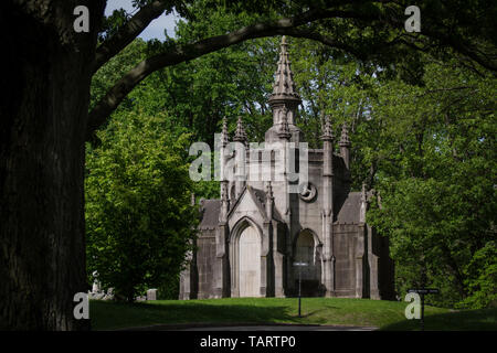 Le cimetière historique de Vert-bois est situé dans le quartier de Park Slope, Brooklyn, New York, USA. Le cimetière est un National Historic Landmark. Banque D'Images