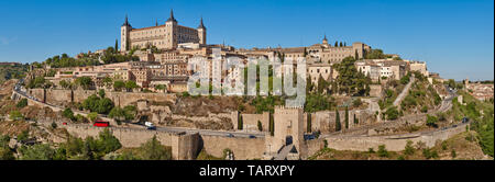 Vue panoramique de la ville médiévale de Tolède. L'Unesco la vieille ville espagnole traditionnelle Banque D'Images