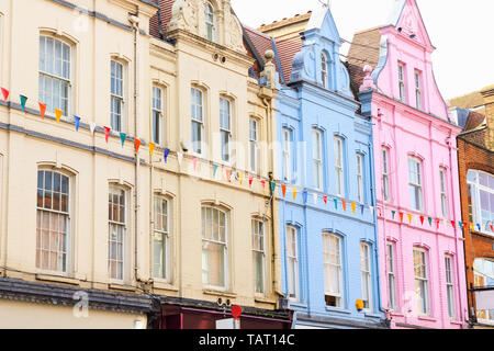 Maisons colorées à Hampstead de Londres Banque D'Images