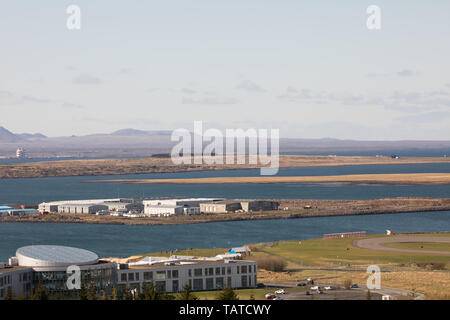 Une vue fantastique sur une journée ensoleillée de Perlan donnant sur Reykjavik, Islande Banque D'Images