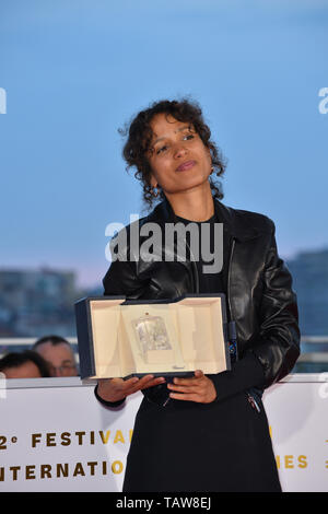 CANNES, FRANCE. 25 mai 2019 : Mati Diop à la Palme d'Or photocall au 72e Festival de Cannes. Photo : Paul Smith / Featureflash Banque D'Images