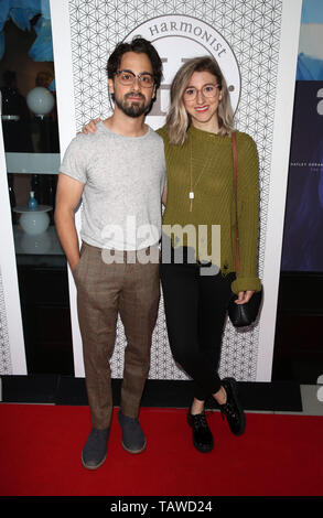 Los Angeles, CA, USA. 28 mai, 2019. Matt Bush, Kerri Doherty, à Hayley Orrantia célèbre le Nouvel EP "l'Issue" à l'Harmonist le 23 mai 2019 à Los Angeles, Californie. le 28 mai 2019. Credit : Faye Sadou/media/Alamy Punch Live News Banque D'Images