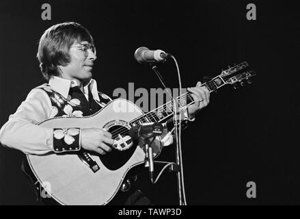 Jaap Eden hall, Amsterdam, Pays-Bas - 1979, (Photo Gijsbert Hanekroot) *** légende locale *** John Denver Banque D'Images