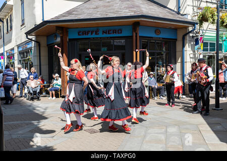 Des danseurs Mayflower Morris au Chippenham Folk Festival 2019, Chippenham, Wiltshire, Angleterre, Royaume-Uni Banque D'Images