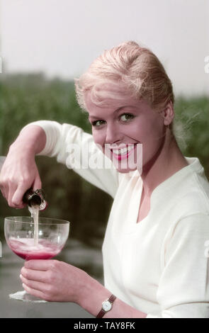 Gudule Blau, deutsche Schauspielerin, Deutschland ca. 1964. L'actrice allemande Gudule Blau, Allemagne ca. 1964. Banque D'Images