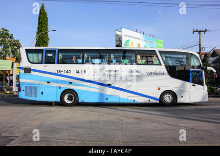 Chiang Mai, Thaïlande - 4 novembre 2012 : Bus de Budsarakham tour bus Company. Photo à la gare routière de Chiangmai, Thaïlande. Banque D'Images