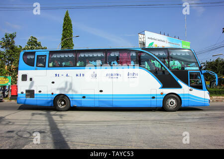 Chiang Mai, Thaïlande - 4 novembre 2012 : Bus de Budsarakham tour bus Company. Photo à la gare routière de Chiangmai, Thaïlande. Banque D'Images