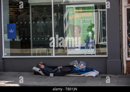 'Windsor' épidémie fait de dormir, comme le nombre de sans-abri dans les rues de la ville royale s'amplifie, Berkshire, Angleterre, Royaume-Uni Banque D'Images