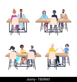 Définir couple nouveau projet d'entreprise au cours de la réunion de réflexion de la planification en milieu de 24 collègues différents de démarrage Illustration de Vecteur