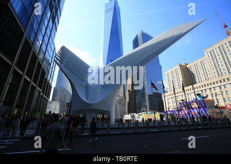 Extérieur de la gare du World Trade Center. Il s'agit d'une gare sur le RÉSEAU PATH. Il est situé dans le complexe du World Trade Center. Banque D'Images