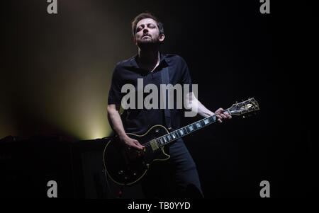 Suede en concert sur la scène du O2 Guildhall à Southampton, Hampshire. En vedette : Suède Où : Southampton, Hampshire, United Kingdom Quand : 27 Avr 2019 Crédit : WENN.com Banque D'Images