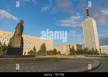 Statue de Lénine dans La Place Lénine à Arkhangelsk, Fédération de Russie Banque D'Images