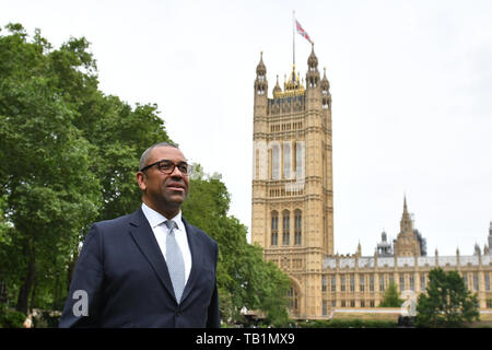 Braintree MP, ancien vice-président du parti conservateur et le sous-secrétaire d'état dans le département pour sortir de l'Union européenne en habilement James Westminster, Londres après son entrée dans la course à la direction du parti conservateur, devenant le 11e candidat. Banque D'Images