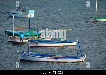 La flotte de pêche artisanale à Gibara, Cuba sud port Banque D'Images