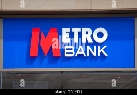 Banque Metro sign, Cambridge, England, UK Banque D'Images