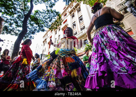 Sao Paulo, Brésil. 29 mai 2019. SÃ£o Paulo (SP), 29/05/2019 - GYPSY DANCE DANS SP -gitans de la danse dans le vieux centre de SÃ£o Paulo sur un après-midi d'automne, le 29 mai 2019 dans la région de SÃ£o Paulo, Brésil. Credit : Cris Faga/ZUMA/Alamy Fil Live News Banque D'Images