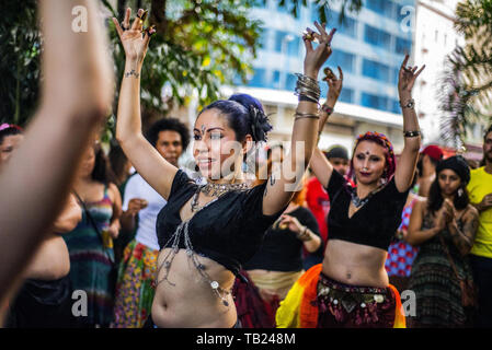 Sao Paulo, Brésil. 29 mai 2019. SÃ£o Paulo (SP), 29/05/2019 - GYPSY DANCE DANS SP -gitans de la danse dans le vieux centre de SÃ£o Paulo sur un après-midi d'automne, le 29 mai 2019 dans la région de SÃ£o Paulo, Brésil. Credit : Cris Faga/ZUMA/Alamy Fil Live News Banque D'Images