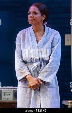 New York, NY, USA. 29 mai, 2019. Audra McDonald à l'intérieur pour Frankie et Johnny DANS LE CLAIR DE LUNE Nuit d'ouverture Curtain Call, Broadhurst Theatre, New York, NY 29 mai 2019. Crédit : Jason Smith/Everett Collection/Alamy Live News Banque D'Images