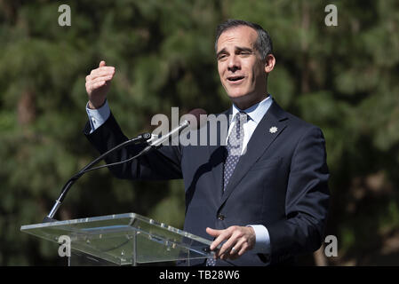 Los Angeles, CA, USA. Mar 13, 2019. Los Angeles Mayor Eric Garcetti parle lors d'une cérémonie en l'honneur du 150e anniversaire de la police de Los Angeles. Ronen Crédit : Tivony SOPA/Images/ZUMA/Alamy Fil Live News Banque D'Images