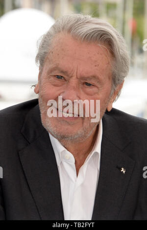 19 mai 2019 - Cannes, France - CANNES, FRANCE - 19 MAI : Alain Delon assiste à une séance de photos pour la Palme d'Or d'honneur lors de la 72e assemblée annuelle du Festival du Film de Cannes le 19 mai 2019 à Cannes, France. (Crédit Image : © Frederick InjimbertZUMA Wire) Banque D'Images