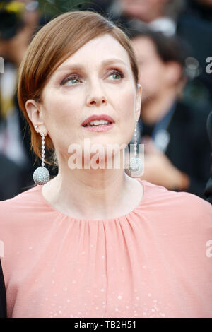 16 mai 2019 - Cannes, France - la ''Rocketman'' Tapis Rouge - Cannes 2019 : Julianne Moore assiste à la projection de ''Rocketman'' au cours de la 72e assemblée annuelle du Festival du Film de Cannes le 16 mai 2019 à Cannes, France. (Crédit Image : © Frederick InjimbertZUMA Wire) Banque D'Images