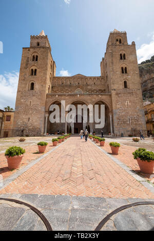 La Cathédrale de Cefalù (Duomo di Cefalù) basilique catholique romaine à Cefalù, Sicile. Banque D'Images