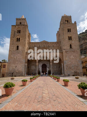 La Cathédrale de Cefalù (Duomo di Cefalù) basilique catholique romaine à Cefalù, Sicile. Banque D'Images