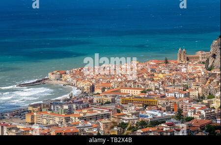 Portrait de la vieille ville de Cefalù, Sicile. Banque D'Images