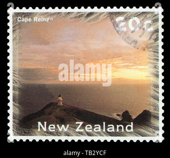 Nouvelle Zélande - circa 1996 : timbre imprimé par la Nouvelle-Zélande, montre une vue panoramique Type, du cap Reinga, vers 1996. Banque D'Images