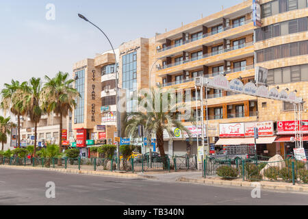 Aqaba, Jordanie - Mai 18, 2018 : Street view d'Aqaba au jour d'été ensoleillé Banque D'Images