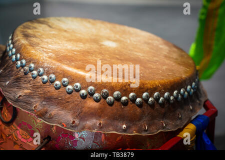 Vintage tambour traditionnel asiatique, l'utilisation dans maniputed artifactial Nouvel an chinois lion. Banque D'Images