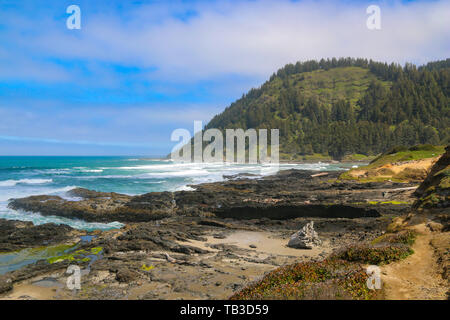 Cook's Chasm, Cape Perpetua, Oregon, USA Banque D'Images