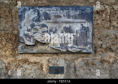 Plaque avec dévouement de Don Quichotte de la manche au duc de Bejar à Curiel de Duero en hommage à Miguel de Cervantes, Valladolid, Espagne, UE Banque D'Images