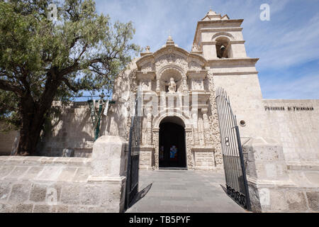 Église de San Juan Bautista de Yanahuara ou simplement Église de Yanahuara dans Arequipa, Pérou Banque D'Images