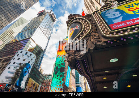 Paramount Building, 1501 Broadway, situé entre les 43e et 44e Rue Ouest dans le Times Square, New York City, le 24 mai, 2019 Banque D'Images