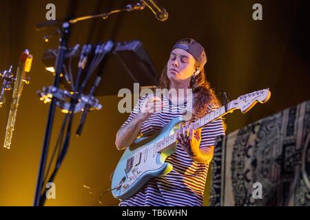 29 mai 2019 - Madison, Wisconsin, États-Unis - TASH SULTANA durant la tournée mondiale de l'état d'écoulement à l'Sylvee à Madison, Wisconsin (crédit Image : © Daniel DeSlover/Zuma sur le fil) Banque D'Images