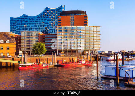Hambourg, Allemagne - 26 juillet 2018 : Ville d'entrepôts ou de quartier Speicherstadt, le coucher du soleil Banque D'Images