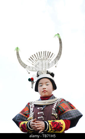 Zhouxi filles Miao portant des costumes traditionnels au cours de la Lusheng festival. Banque D'Images