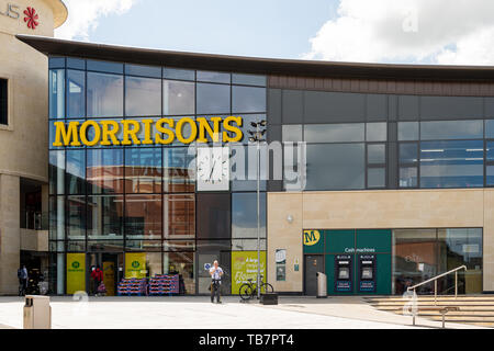 Swindon, Royaume-Uni - 04 mai 2019 : l'entrée de supermarché Morrisons à Regent Circus Banque D'Images