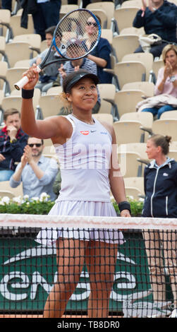 Paris, France. 30 mai, 2019. Naomi Osaka (JPN) défait Victoria Azarenka (BLR) 4-6, 7-5, 6-3, à l'Open de France se joue à Stade Roland-Garros à Paris, France. © 2019 Tennisclix/Kinne Karla/CSM/Alamy Live News Banque D'Images