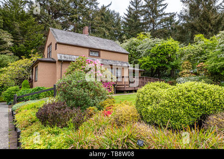 Maison de jardin dans les jardins de Shore Acres State Park, Coos Bay (Oregon) Banque D'Images